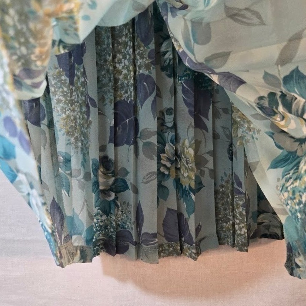 Koret Petites Women Skirt Floral Pleated Polyester Classic Casual Blue Size 10 - Picture 4 of 8